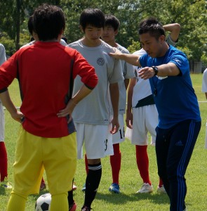 若松一高サッカー部前園真聖さんと２